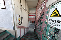 ２階桜木町駅側階段