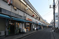 桜木町駅側から