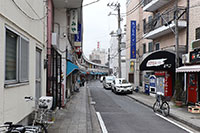 桜木町駅側から